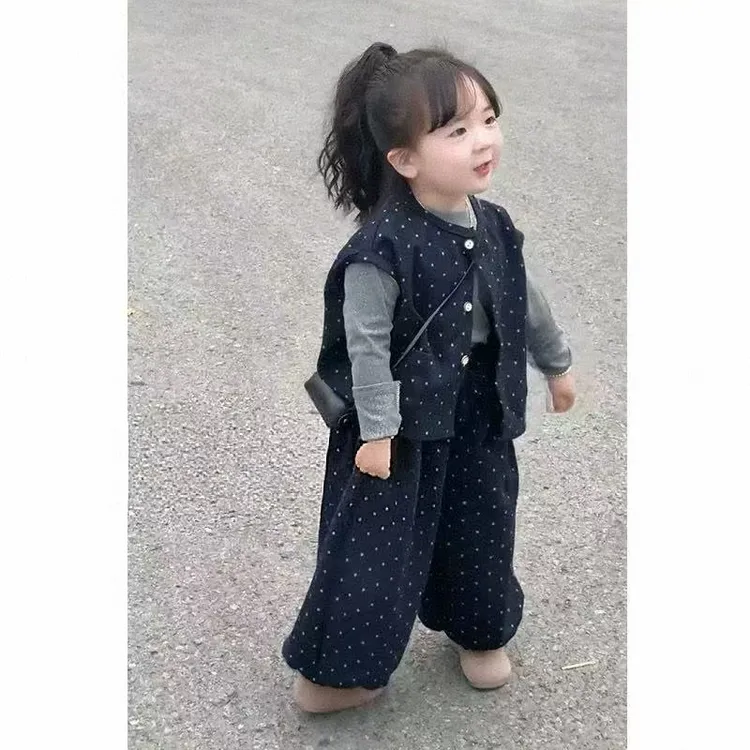 女童韩版波点套装2025春秋新款儿童宝宝洋气马甲打底衫灯笼裤三件