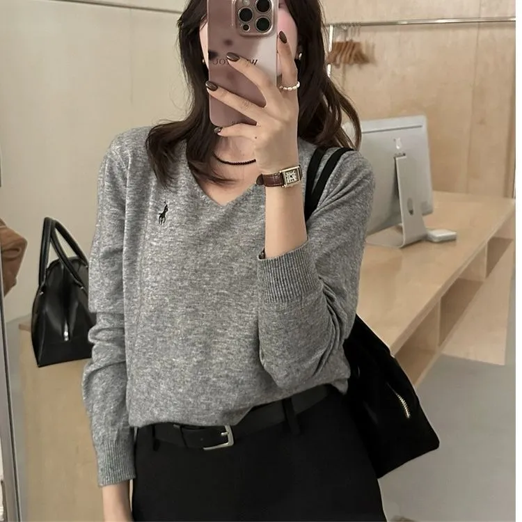 小马刺绣V领长袖针织衫女秋季韩版宽松百搭套头毛衣打底衫上衣潮