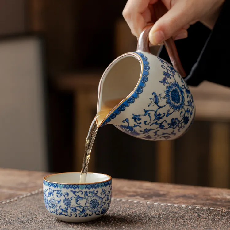 青花汝窑缠枝莲美人公道杯泡茶分茶器茶具陶瓷过滤配件茶海匀茶器