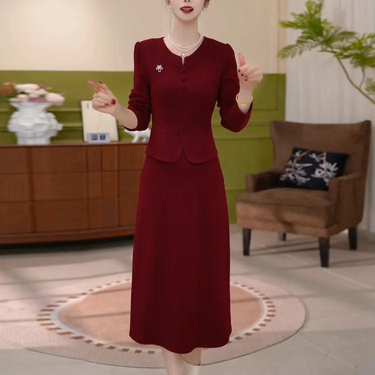 轻奢高级感长袖假两件连衣裙女2025秋冬新款妈妈喜婆婆婚宴礼服裙