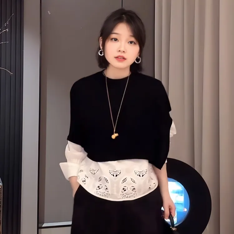 时尚黑色百搭短披肩2025秋季大码胖MM气质高级感圆领无袖女士外搭