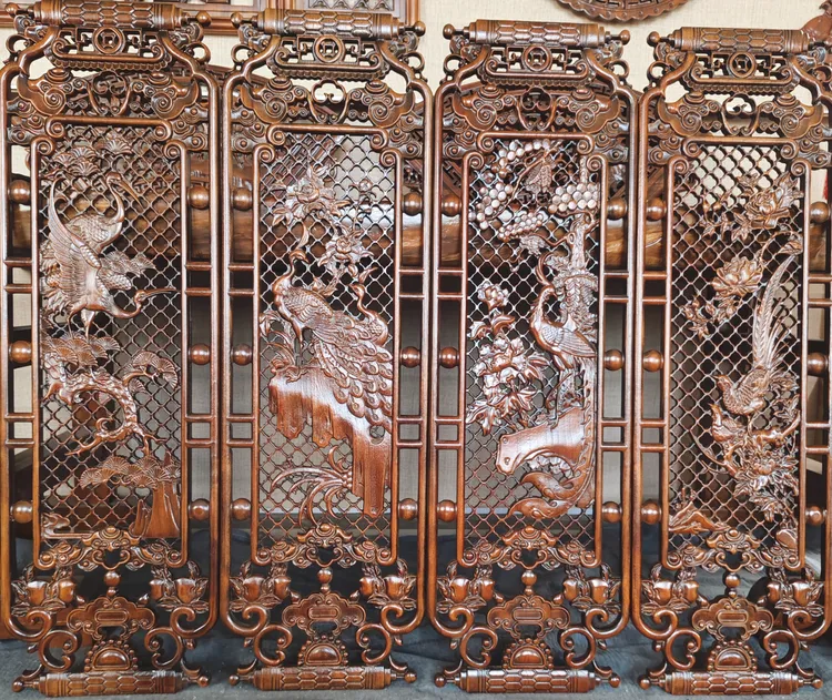 花鸟瑞兽，尺寸80*25，材质香樟木。挂玄关，客厅沙发电视背景墙，走廊