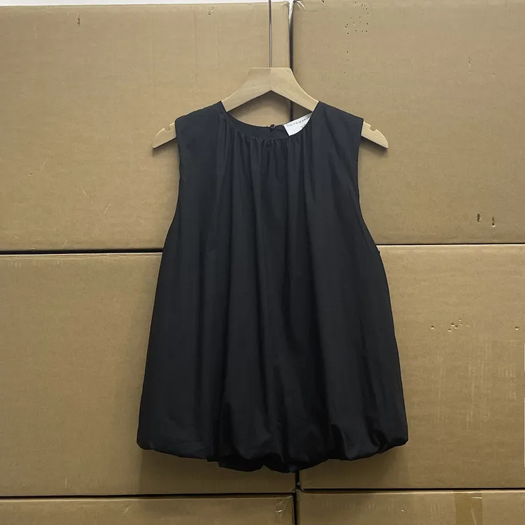 走英国单！！ 无袖花苞上衣夏季新款纯棉收皱修身无袖设计感上衣女