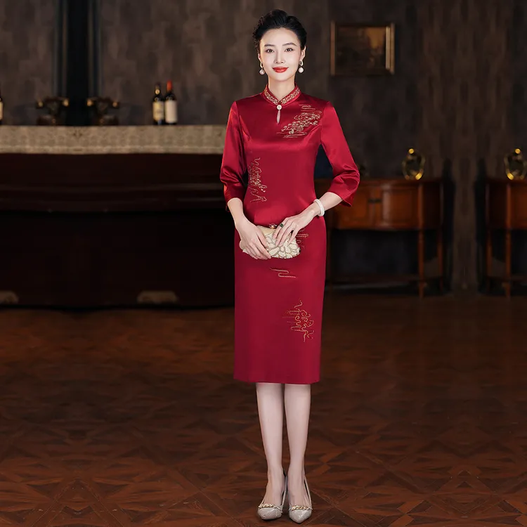 春秋服装高贵婚宴婚礼旗袍喜服小个子新中式刺绣5411婚庆连衣裙