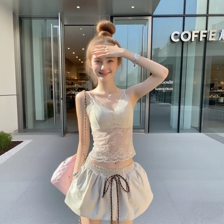 【优质乳胶版 全额运补】云朵四季bi备显瘦百搭修身蕾丝吊带内搭