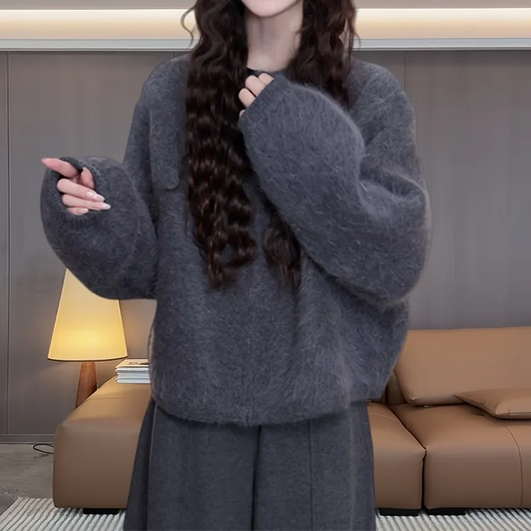 法式高级感灰色软糯毛衣女秋冬新款韩系慵懒风宽松针织衫长袖上衣