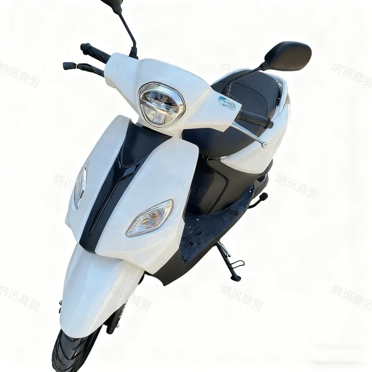 原装新款格i125cc踏板摩托燃油车女装代步摩托 沙滩车