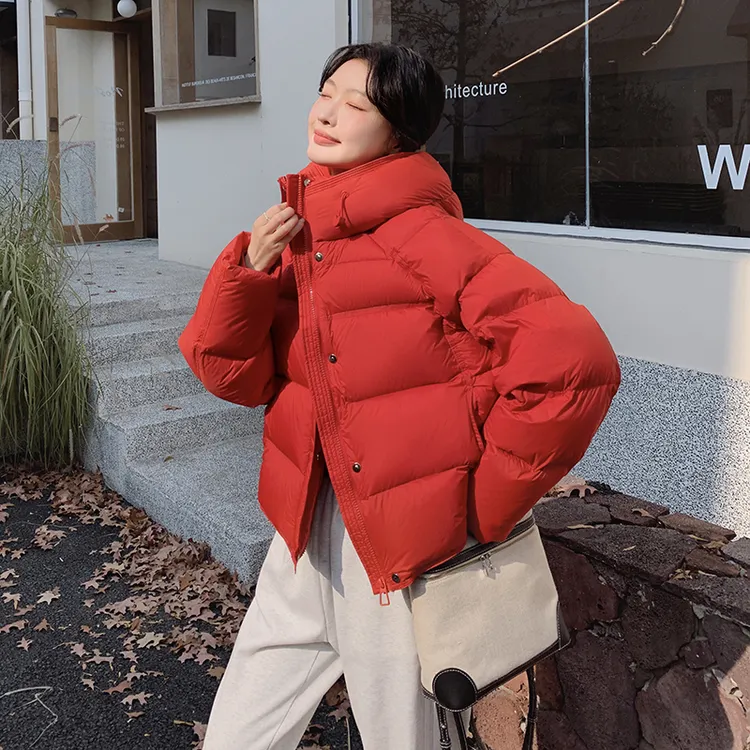 红色连帽加厚羽绒服女冬季2025新款韩版泡芙感保暖90白鸭绒面包服