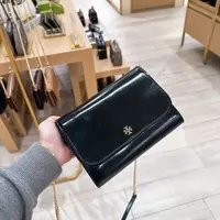 ToryBurch/汤丽柏琦  EMERSON 黑色斜挎信封包 21*13*4