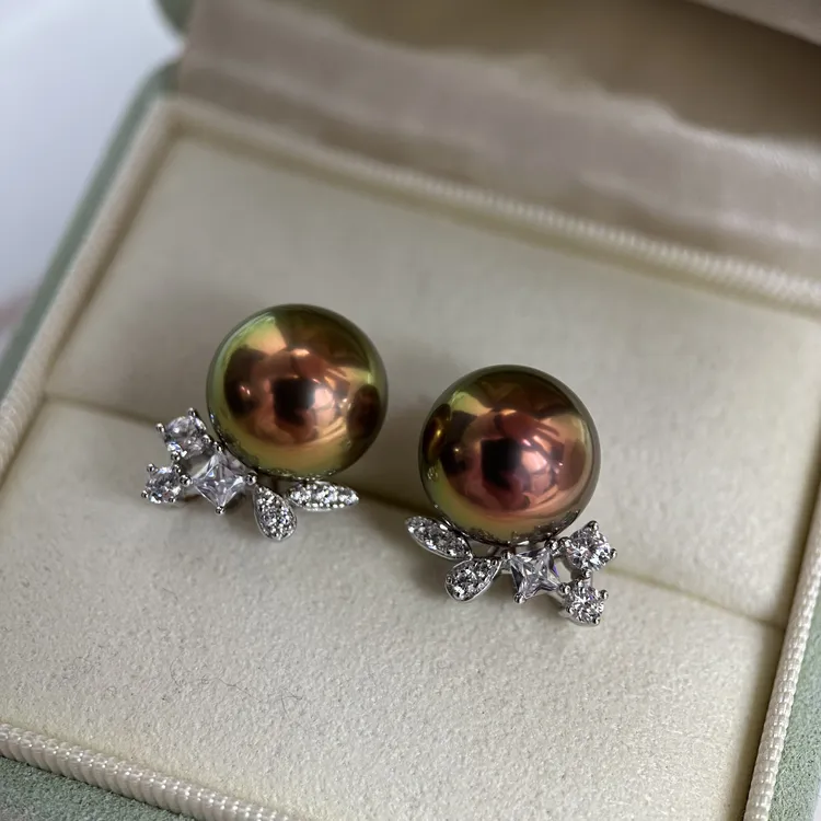 淡水牛油果珍珠耳钉 素钉 款式 两戴款 点位12.8mm