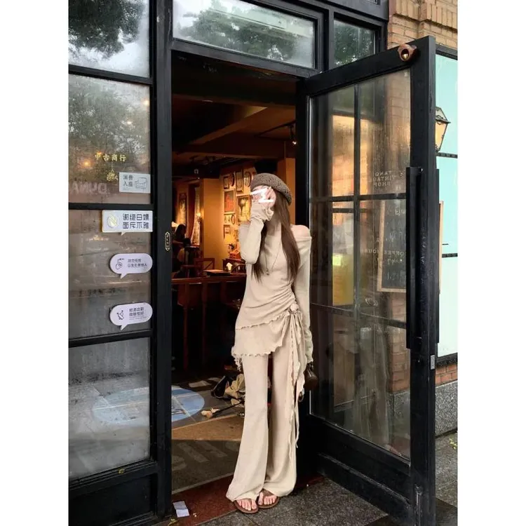 法式温柔风初秋穿搭套装木耳边假两件上衣女秋季微喇休闲裤两件套