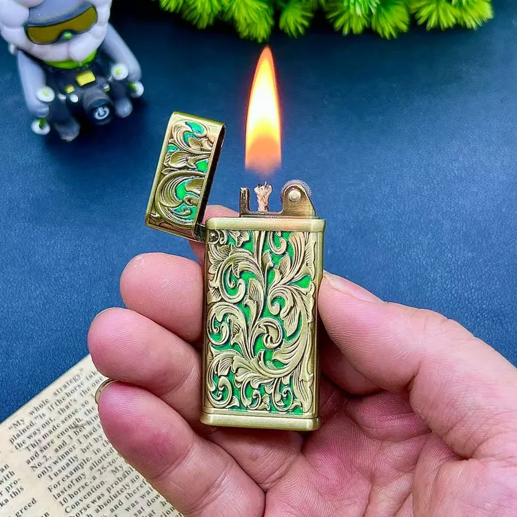 薄款砂轮煤油打火机 双面雕花煤油打火机 轻薄砂轮煤油打火机包邮