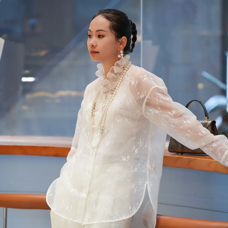 爱妃原创【诗白】蕾丝中国风常规灯笼袖衬衫长款古风上衣长袖86706