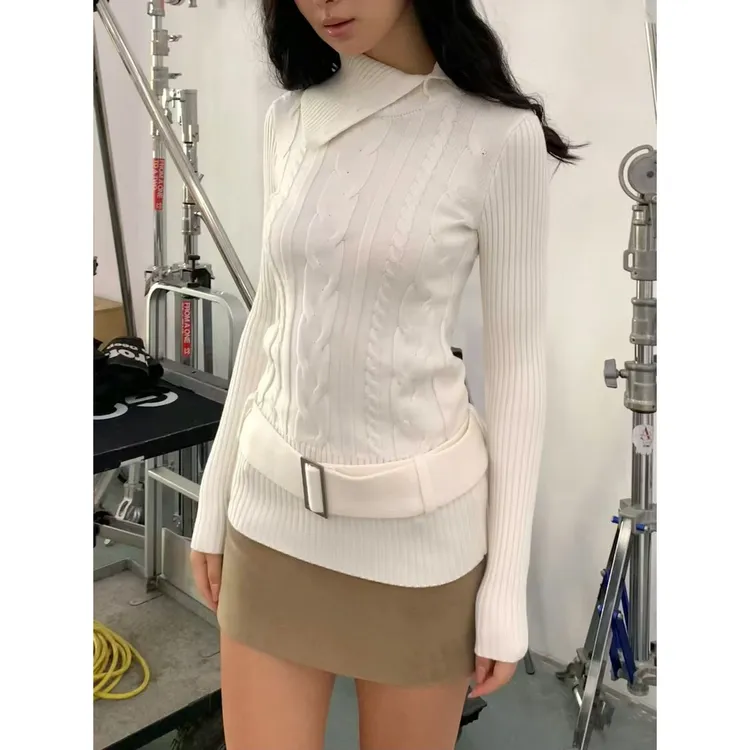 统一审美的绞花毛衣 窄版加腰带的设计 兼顾保暖和时髦Q 9878#