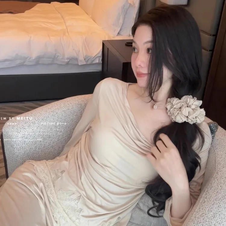 性感睡衣女春秋款长袖代尔棉带胸垫纯欲蕾丝高级感家居服可外穿