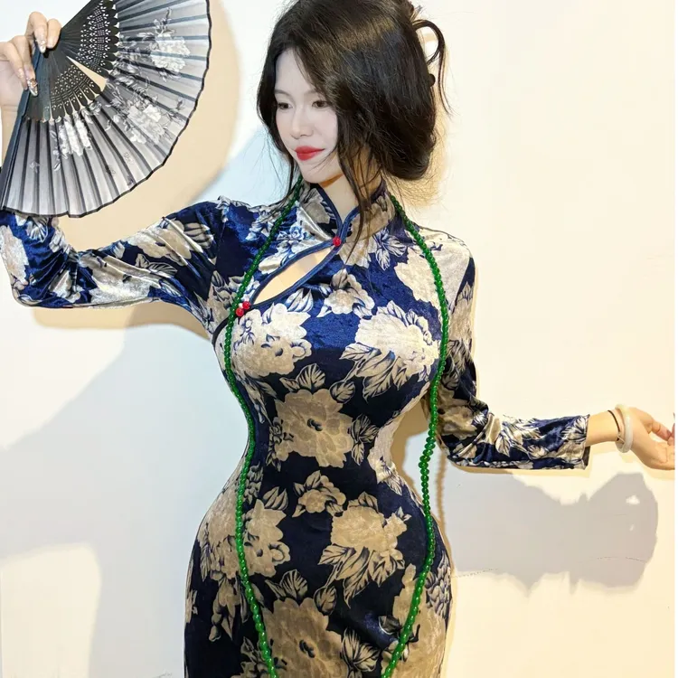 LHMknk1画报夫人高级丝绒显瘦国风鱼尾旗袍  青蓝花