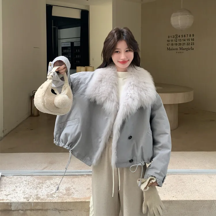 甜酷风大毛领羽绒服女2025冬季新款复古工装风小众韩系白鸭绒外套