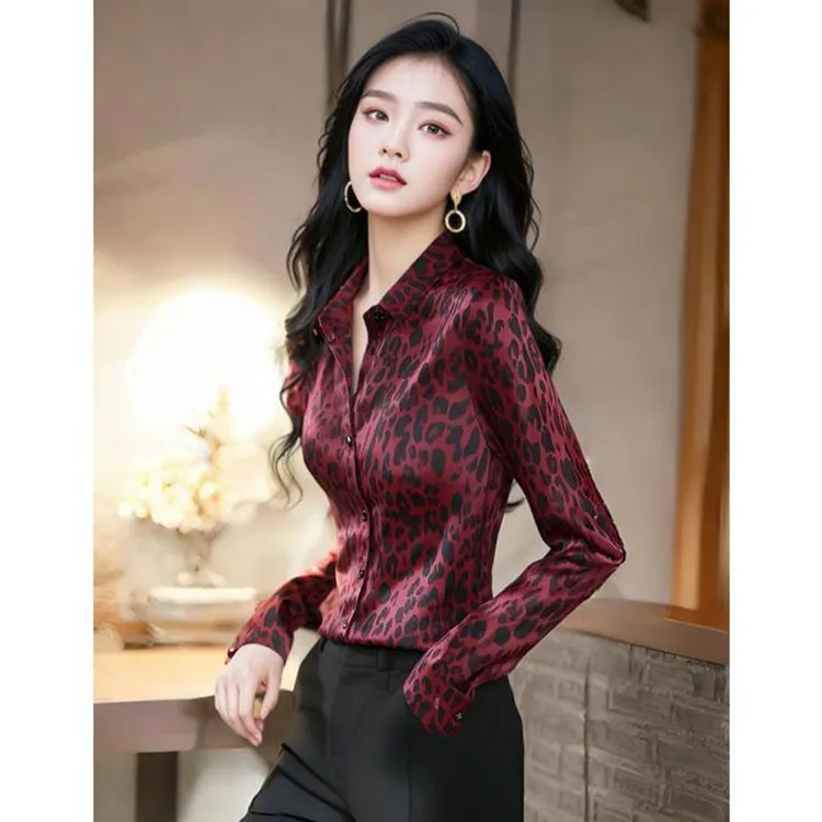 法式时尚洋气红色豹纹衬衫女2025年春秋新款设计感小众翻领上衣潮
