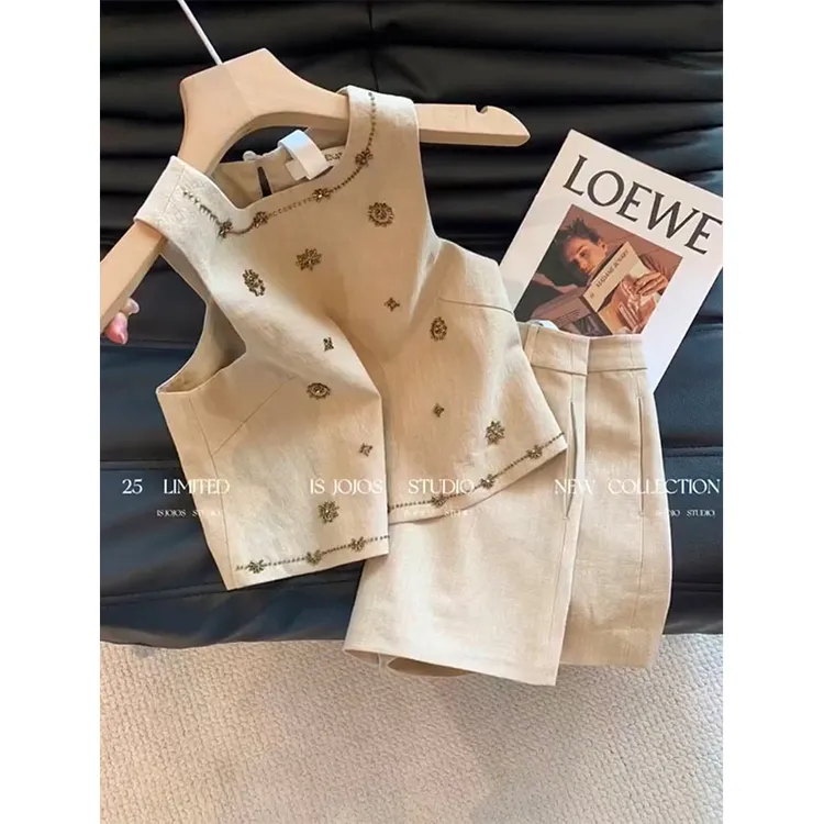 2025春夏季新款显瘦修身设计感法系高级时尚无袖上衣气质高腰短裤