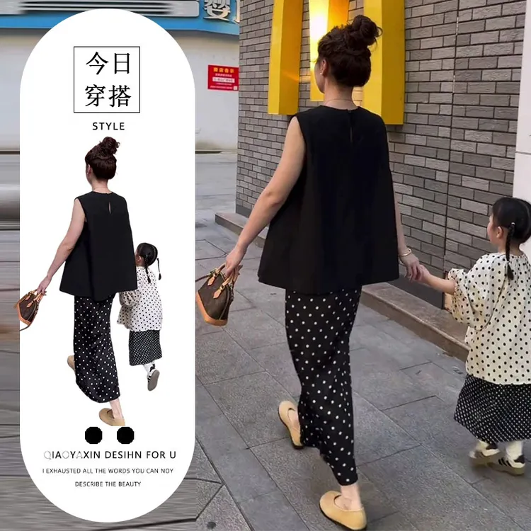 夏季韩系穿搭一整套设计感时尚薄款无袖上衣高腰波点半身裙两件套