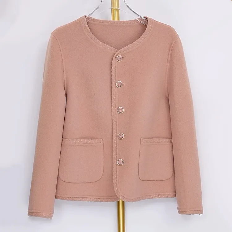 【欧蔓依】OMYB68020纯手缝100%羊毛粉色小香风大衣显瘦双面毛呢