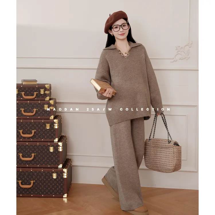 maodan/猫单【可露冬日】孕妇套装冬装新品V领时尚洋气上衣裤子
