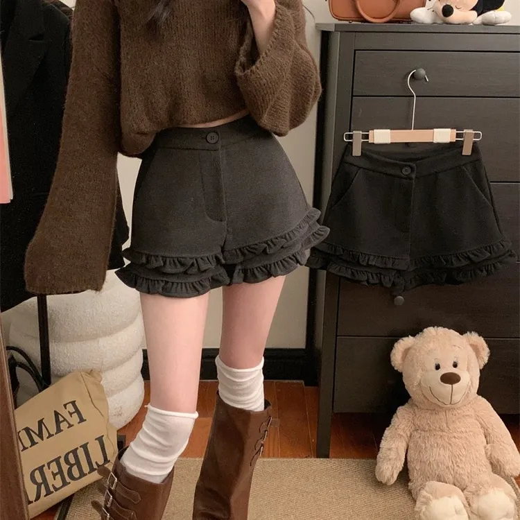 秋冬设计双层荷叶边毛呢短裤高级感深灰色高腰辣妹百搭热裤