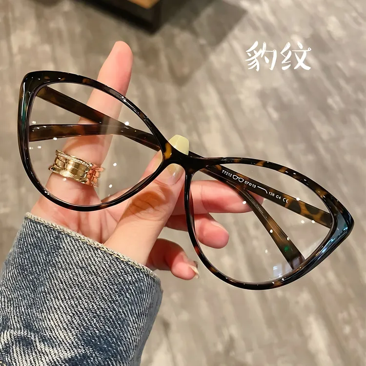 【新疆包邮】欧美风蝴蝶框防蓝光平光镜女款玳瑁色时尚百搭商品图