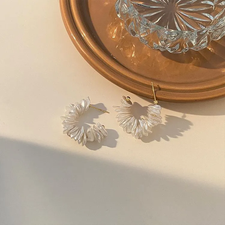 铜合金锆石耳饰 新款时尚锆石高级设计感酷新潮个性片大气复古白