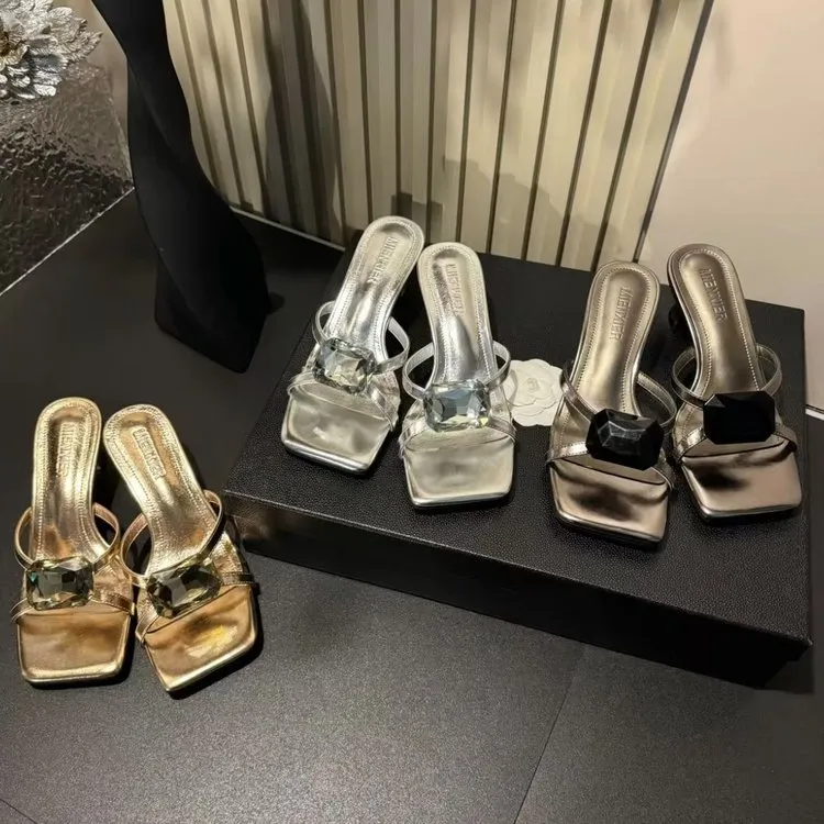 2025年韩版春夏季新款时尚性感方头一字拖粗跟气质高跟凉拖鞋女