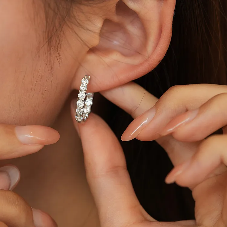 925银莫桑石耳饰 通勤日常925银莫桑石耳环耳圈女士满钻欧美嘻哈