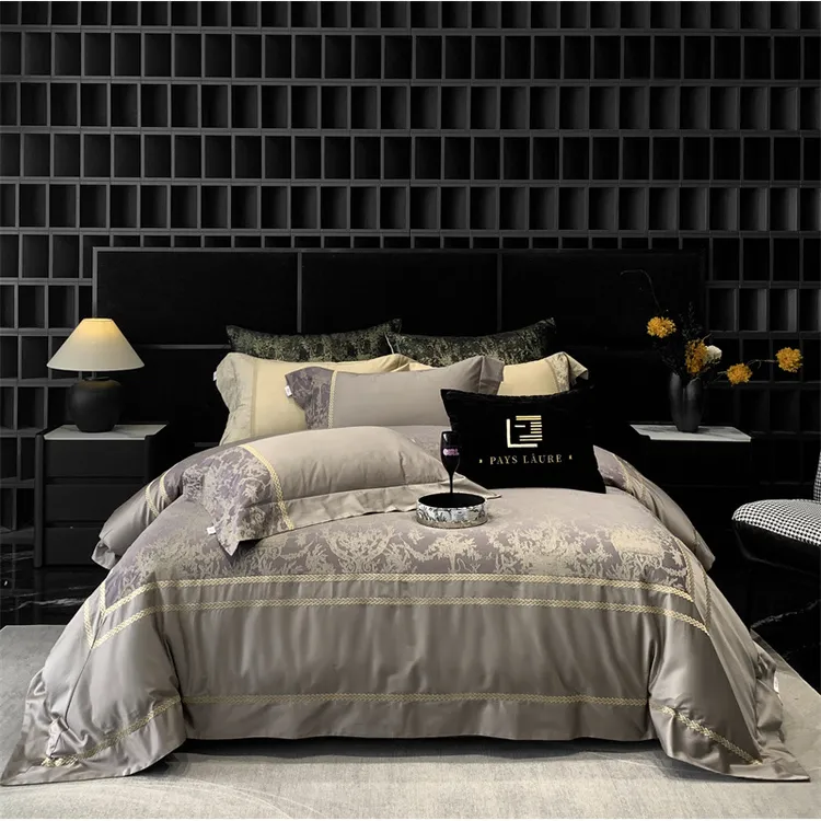 2026新款AB版色织提花厚织刺绣匹马棉纯棉四件套-卢浮宫被套