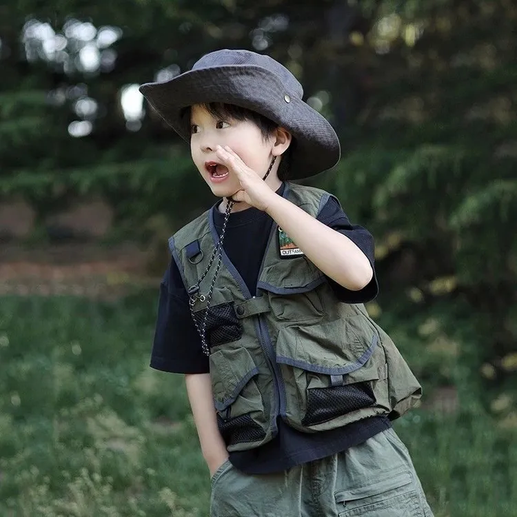 童装男童山系马甲儿童户外工装背心春装2025新款秋季女军绿色上衣