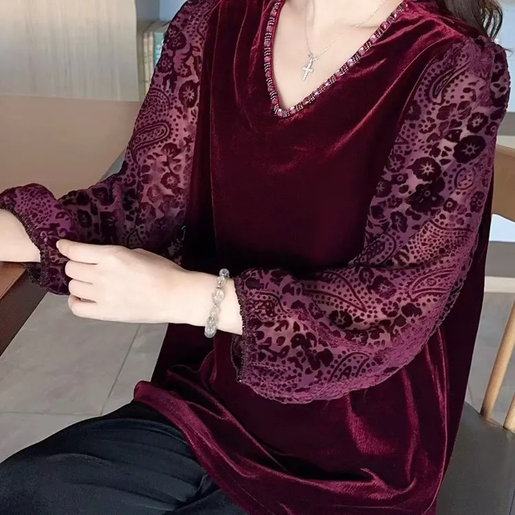 丝绒拼接提花袖小衫