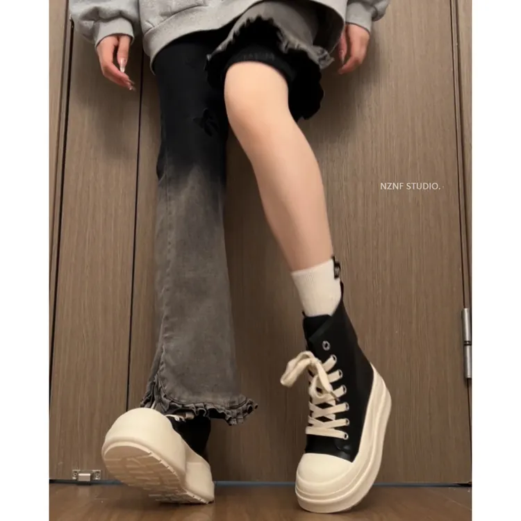 复古黑色高级感厚底高帮鞋女2025新款秋季配裙子百搭增高休闲板鞋