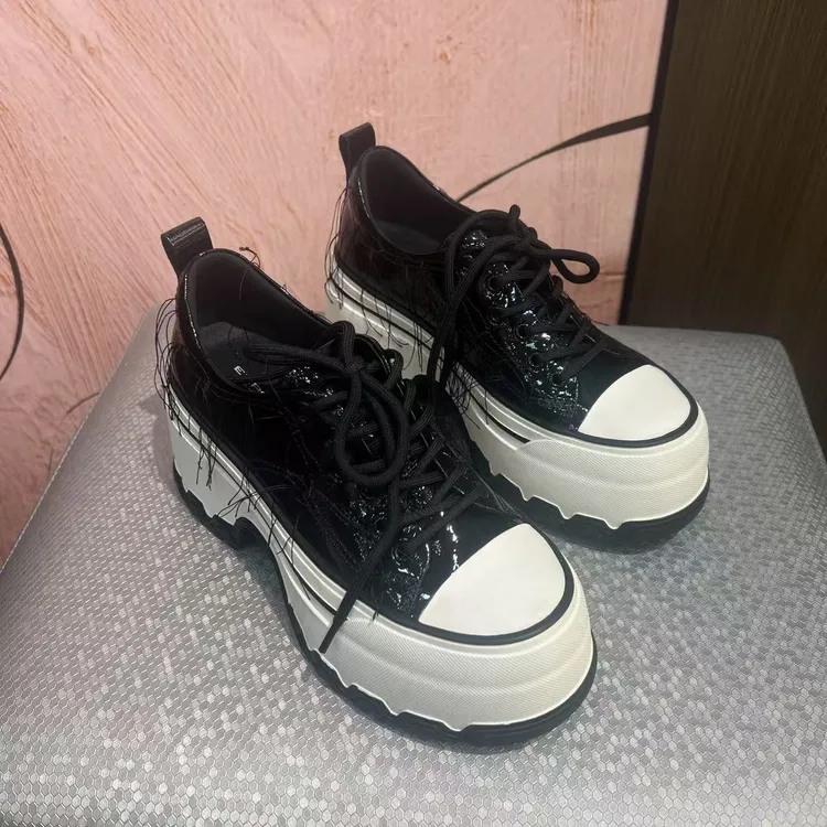 【罗马假日】7公分S29S962117百搭时尚休闲鞋