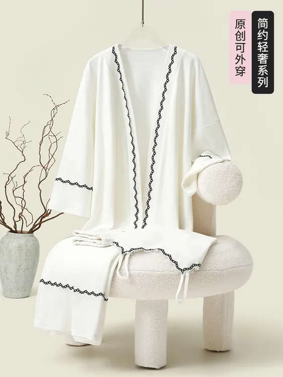2025新款秋冬女士时尚睡衣女德绒简约高级感可外穿家居服三件套装