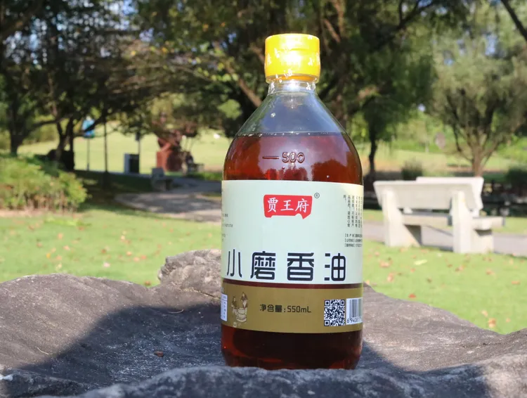 山东香油优选芝麻油纯正农家醇香石磨香油黑芝麻香油白芝麻香油