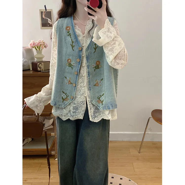 大码绣花牛仔马甲2025春夏新款法式复古洋气百搭坎肩配裙子配衬衫