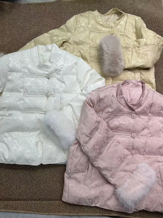 中国风仙女风常规款女白色秋冬加厚上衣时尚保暖