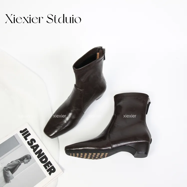 谢喜儿 | 后拉链方头瘦瘦靴方头时尚高跟百搭复古港风粗跟弹力靴