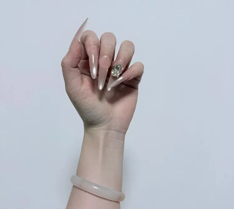 纯手工高级显手白简约纯色猫眼秋冬穿戴甲