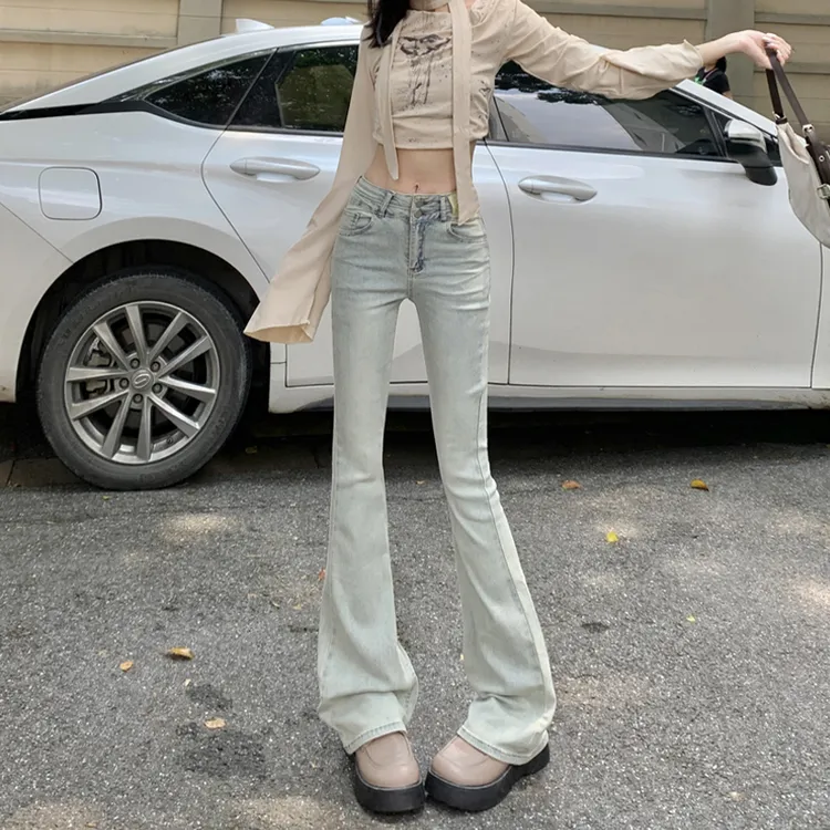 水泥灰弹力微喇叭修身2025春夏款牛仔裤女高腰宽松显瘦小个子梨型
