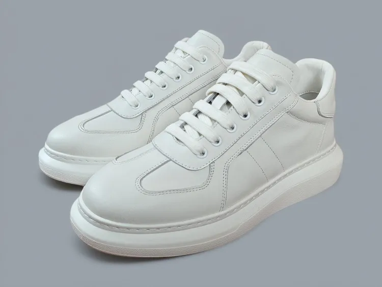 2025秋季新品运动休闲鞋系带透气圆头休闲板鞋休闲鞋板鞋时尚男士