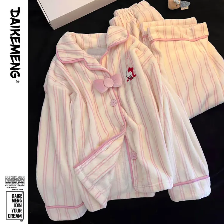 甜美软糯萌系KT猫珊瑚绒睡衣女秋冬新款拼接蝴蝶结保暖法兰绒套装