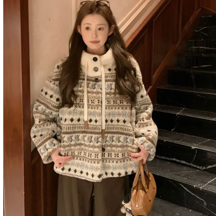 费尔岛仿羊羔毛外套女冬季新款连帽休闲皮毛一体摇粒绒毛毛外套