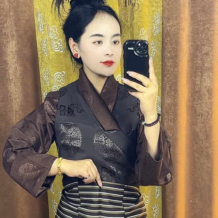 2025年拉萨服四件套时尚