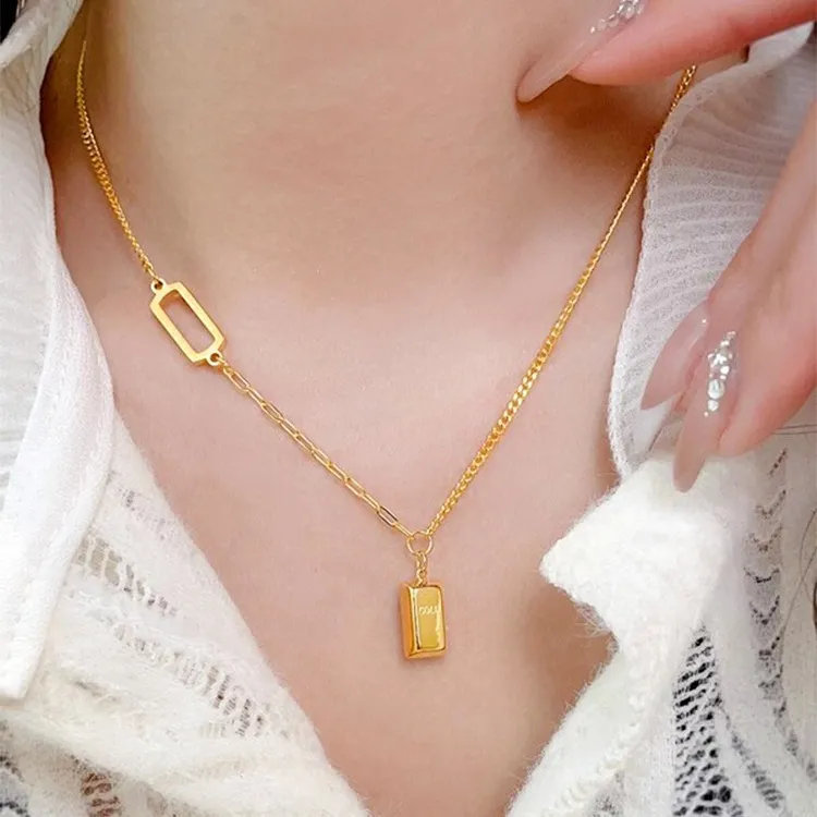 钛钢项链 爆款时尚暴富方砖项链女轻奢百搭气质方形锁骨链ins女