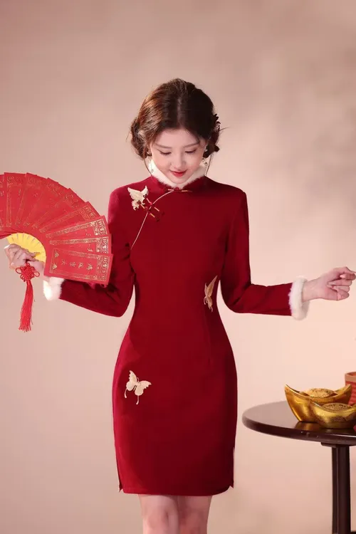 2025冬季加绒短款小个子改良旗袍拜年服结婚订婚红色裙长90/110cm