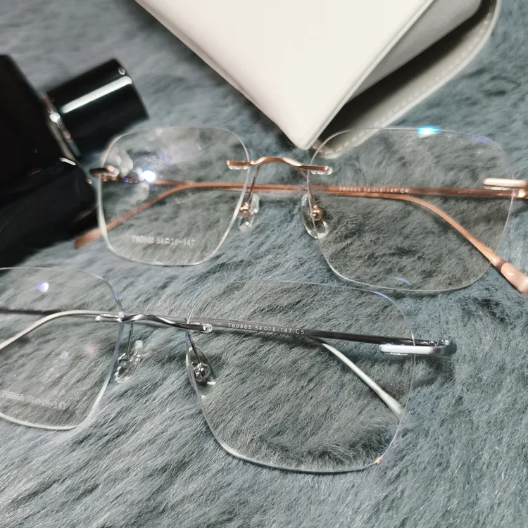 露思同款时尚超轻百搭钛合金无框素颜眼镜框男女款可配度数